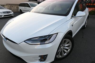 2018 Tesla Model X 75D   - Photo 8 - Norwalk, CA 90650-2241