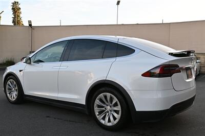 2018 Tesla Model X 75D   - Photo 17 - Norwalk, CA 90650-2241