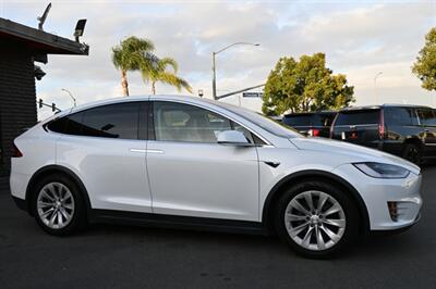 2018 Tesla Model X 75D   - Photo 32 - Norwalk, CA 90650-2241