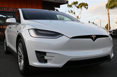 2018 Tesla Model X 75D   - Photo 35 - Norwalk, CA 90650-2241