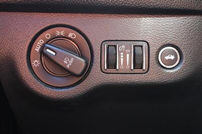 2015 Dodge Challenger R/T Plus   - Photo 33 - Norwalk, CA 90650-2241