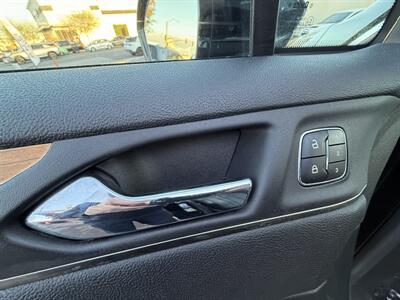 2017 Lincoln MKC Reserve   - Photo 13 - Norwalk, CA 90650-2241