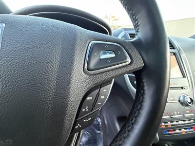 2017 Lincoln MKC Reserve   - Photo 19 - Norwalk, CA 90650-2241