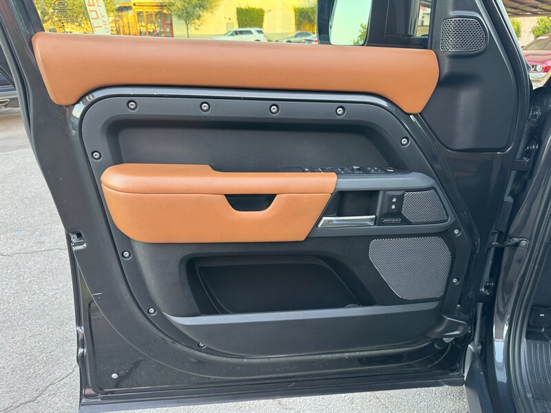 2021 Land Rover Defender 110 X - Photo 22 - Norwalk, CA 90650-2241