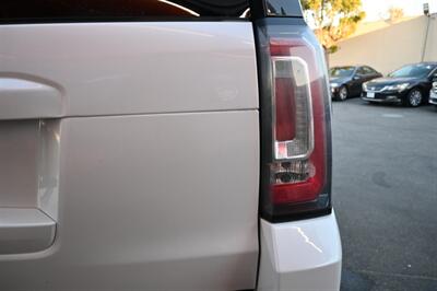 2018 GMC Yukon SLT   - Photo 11 - Norwalk, CA 90650-2241