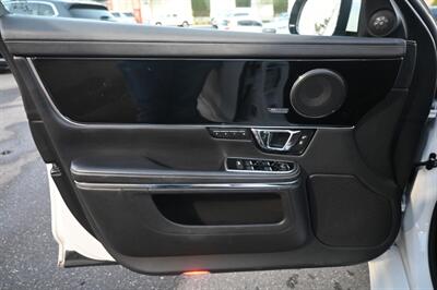 2015 Jaguar XJ - Photo 18 - Norwalk, CA 90650-2241