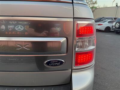 2019 Ford Flex Limited - Photo 12 - Norwalk, CA 90650-2241