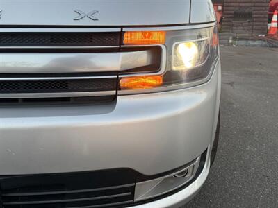 2019 Ford Flex Limited - Photo 4 - Norwalk, CA 90650-2241