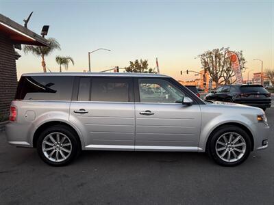 2019 Ford Flex Limited - Photo 16 - Norwalk, CA 90650-2241