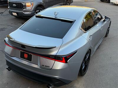 2022 Lexus IS 300 - Photo 15 - Norwalk, CA 90650-2241