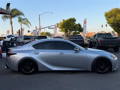 2022 Lexus IS 300 - Photo 18 - Norwalk, CA 90650-2241