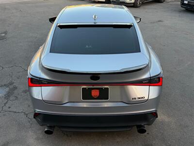 2022 Lexus IS 300 - Photo 13 - Norwalk, CA 90650-2241