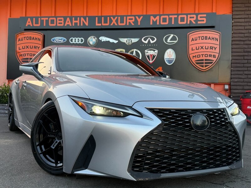 2022 Lexus IS 300   - Photo 1 - Norwalk, CA 90650-2241
