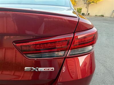 2018 Kia Optima SX Turbo - Photo 18 - Norwalk, CA 90650-2241
