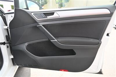 2016 Volkswagen e-Golf SE   - Photo 50 - Norwalk, CA 90650-2241