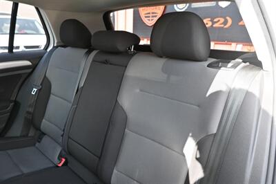 2016 Volkswagen e-Golf SE   - Photo 38 - Norwalk, CA 90650-2241