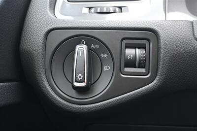 2016 Volkswagen e-Golf SE   - Photo 29 - Norwalk, CA 90650-2241