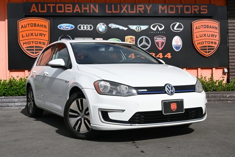 2016 Volkswagen e-Golf e-Golf SE