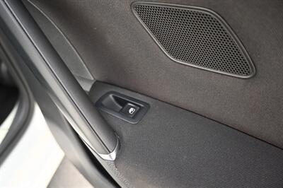 2016 Volkswagen e-Golf SE   - Photo 44 - Norwalk, CA 90650-2241