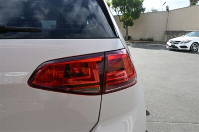 2016 Volkswagen e-Golf SE   - Photo 11 - Norwalk, CA 90650-2241