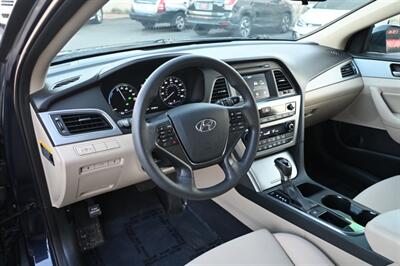 2017 Hyundai SONATA Hybrid SE   - Photo 30 - Norwalk, CA 90650-2241