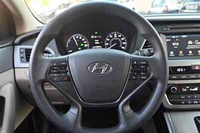 2017 Hyundai SONATA Hybrid SE   - Photo 31 - Norwalk, CA 90650-2241