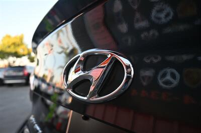 2017 Hyundai SONATA Hybrid SE   - Photo 14 - Norwalk, CA 90650-2241