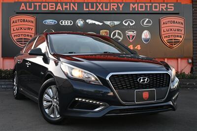 2017 Hyundai SONATA Hybrid SE   - Photo 1 - Norwalk, CA 90650-2241