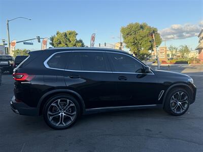 2020 BMW X5 xDrive50i   - Photo 16 - Norwalk, CA 90650-2241