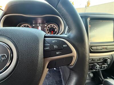 2016 Jeep Cherokee Limited   - Photo 24 - Norwalk, CA 90650-2241