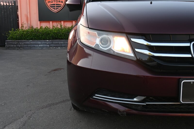 2015 Honda Odyssey EX-L photo 3