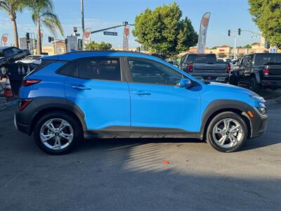 2022 Hyundai KONA SEL   - Photo 11 - Norwalk, CA 90650-2241