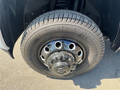 2023 RAM 3500 Laramie   - Photo 18 - Norwalk, CA 90650-2241