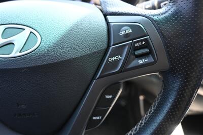 2016 Hyundai VELOSTER Turbo   - Photo 33 - Norwalk, CA 90650-2241