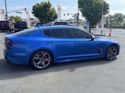 2018 Kia Stinger GT2 - Photo 14 - Norwalk, CA 90650-2241