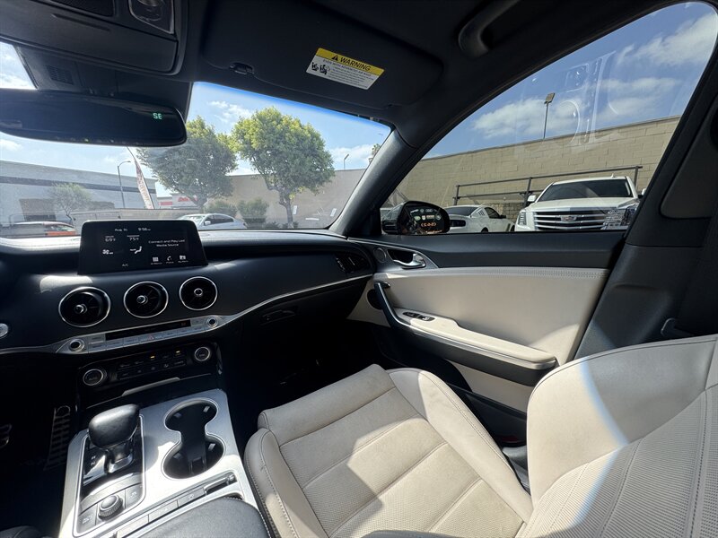 2018 Kia Stinger GT2 - Photo 31 - Norwalk, CA 90650-2241