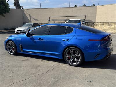 2018 Kia Stinger GT2 - Photo 8 - Norwalk, CA 90650-2241