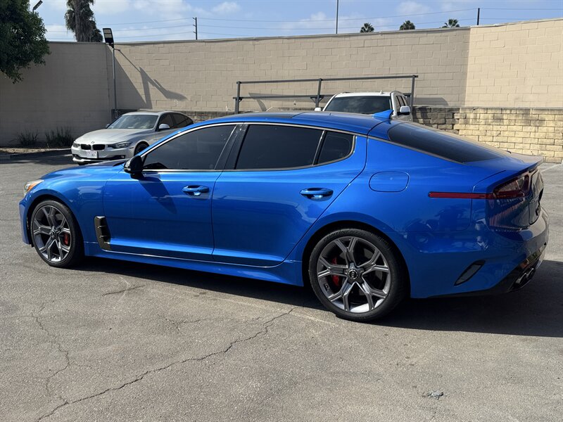 2018 Kia Stinger GT2 - Photo 8 - Norwalk, CA 90650-2241