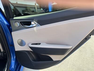 2018 Kia Stinger GT2 - Photo 34 - Norwalk, CA 90650-2241