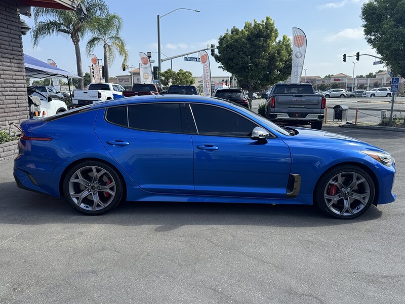 2018 Kia Stinger GT2 - Photo 15 - Norwalk, CA 90650-2241