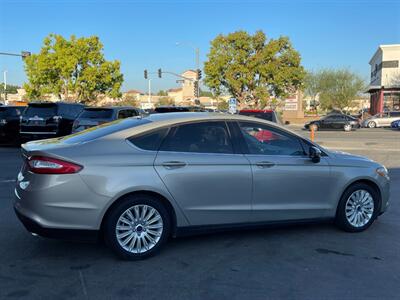 2015 Ford Fusion Hybrid S   - Photo 16 - Norwalk, CA 90650-2241