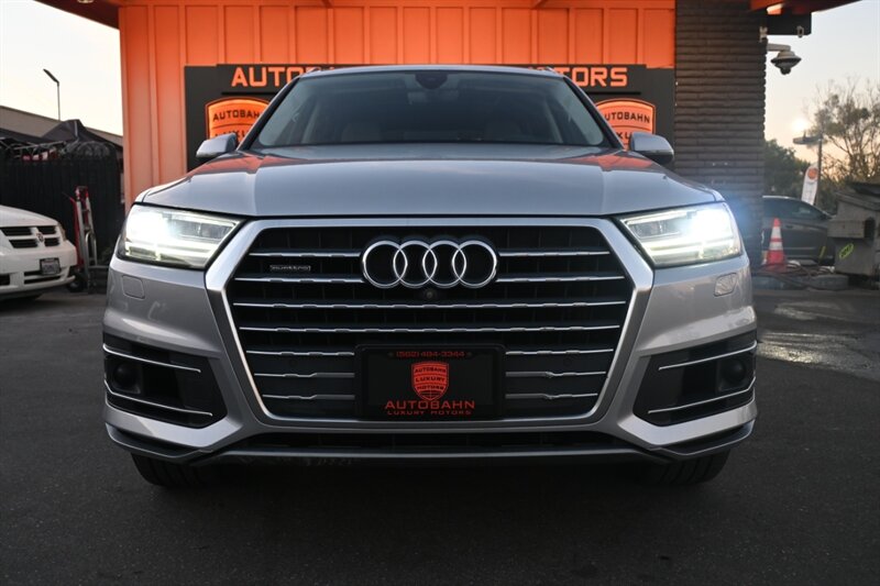 2018 Audi Q7 3.0T quattro Prestige  