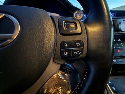 2018 Lexus IS 300   - Photo 24 - Norwalk, CA 90650-2241