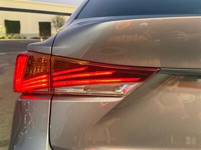 2018 Lexus IS 300   - Photo 14 - Norwalk, CA 90650-2241