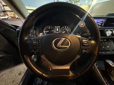 2018 Lexus IS 300   - Photo 25 - Norwalk, CA 90650-2241