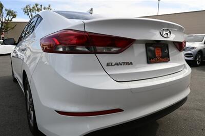 2018 Hyundai ELANTRA SEL   - Photo 18 - Norwalk, CA 90650-2241