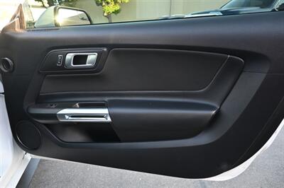 2018 Ford Mustang GT   - Photo 38 - Norwalk, CA 90650-2241