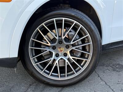 2021 Porsche Cayenne   - Photo 7 - Norwalk, CA 90650-2241