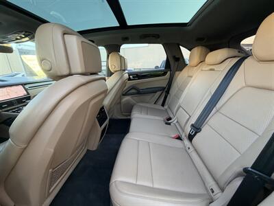 2021 Porsche Cayenne   - Photo 32 - Norwalk, CA 90650-2241