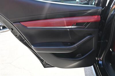 2022 Mazda Mazda3 Hatchback Premium - Photo 39 - Norwalk, CA 90650-2241